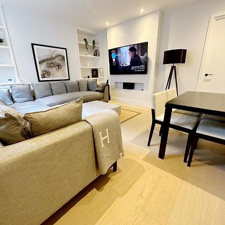 Londwell, Luxe And Leaves, Chelsea Flat With Private Garden Daire Londra Dış mekan fotoğraf